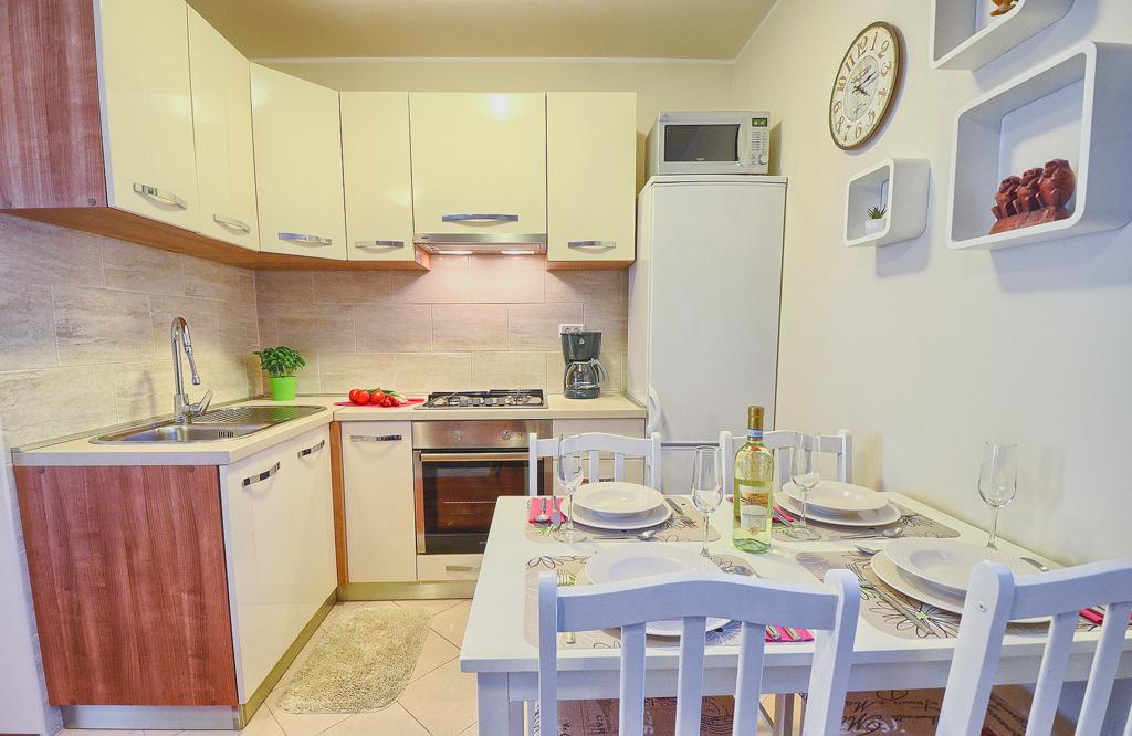 E&E Apartment Arena With Free Private Parking Пула Екстериор снимка