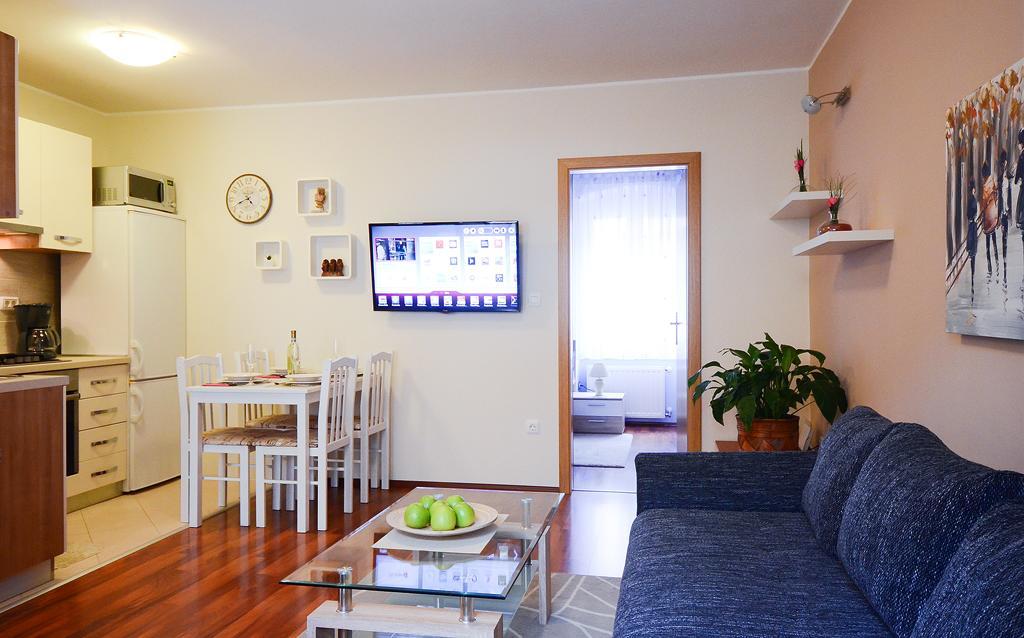 E&E Apartment Arena With Free Private Parking Пула Екстериор снимка